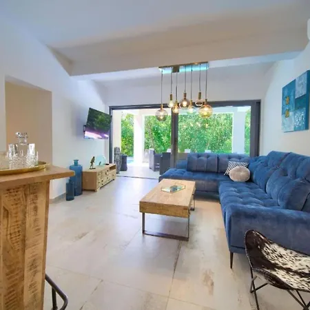 Wellness Villa- Four Bedroom With Swimming Pool Villa Grižane