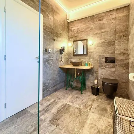 Villa Wellness Villa- Four Bedroom With Swimming Pool