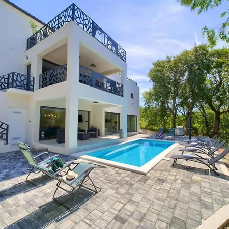 Villa Wellness Villa- Four Bedroom With Swimming Pool Grižane