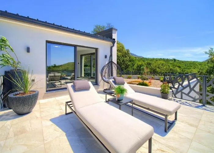 Villa Wellness Villa- Four Bedroom With Swimming Pool