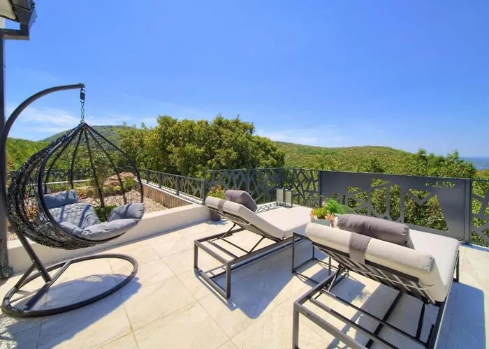 Wellness Villa- Four Bedroom With Swimming Pool Grižane