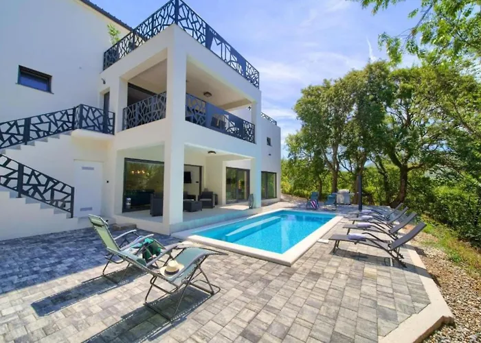 Vila Wellness Villa- Four Bedroom With Swimming Pool Grižane
