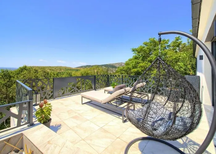 Villa Wellness Villa- Four Bedroom With Swimming Pool