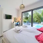 Willa Wellness Villa- Four Bedroom With Swimming Pool *