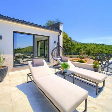 Villa Wellness Villa- Four Bedroom With Swimming Pool