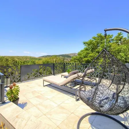 Villa Wellness Villa- Four Bedroom With Swimming Pool